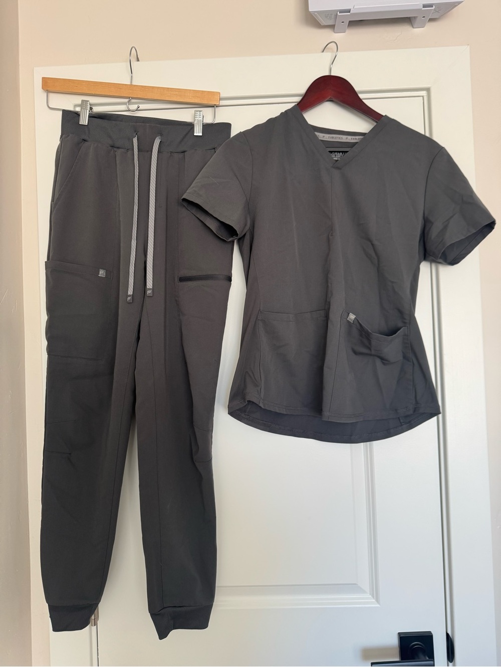 Women's Gray Scrub Set Pants & Top